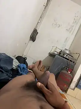Blushingboy11 webcam