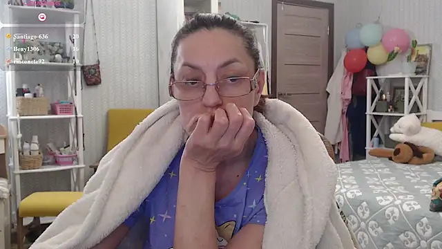Vivian-Alluring webcam