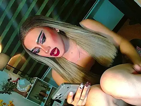 HOLLYWOOD_QUEEN_88 live sex cam