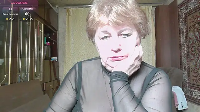 Casey_peach webcam