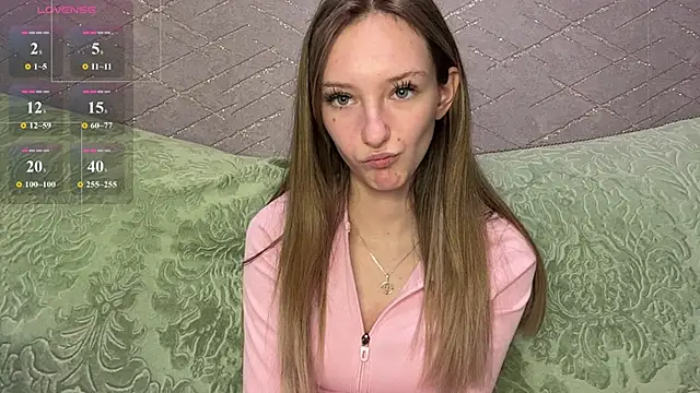 BeeutyLady53 webcam
