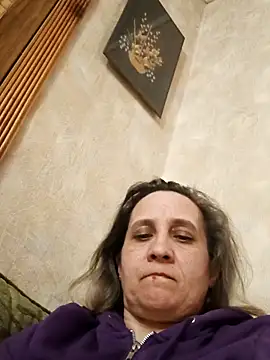 KatieLove133 webcam