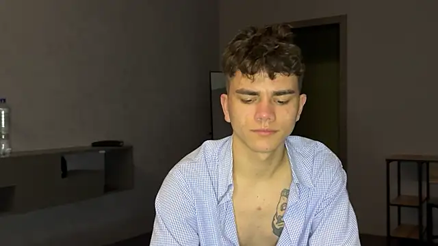 MaxWoolf webcam