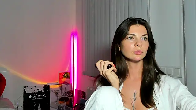 Andrea_Blossom webcam