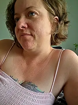 julimonroe webcam