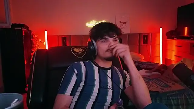 JordanShow webcam