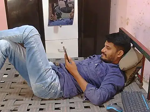 HotXKrish webcam