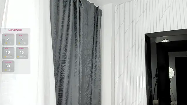 ZarinaWynne webcam
