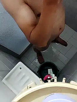 MrSecretSuit webcam
