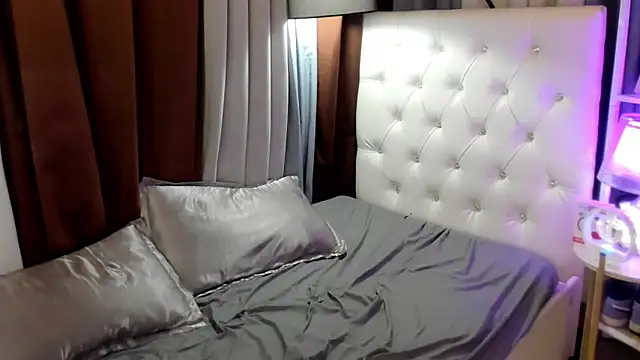 davincihugecock live sex cam