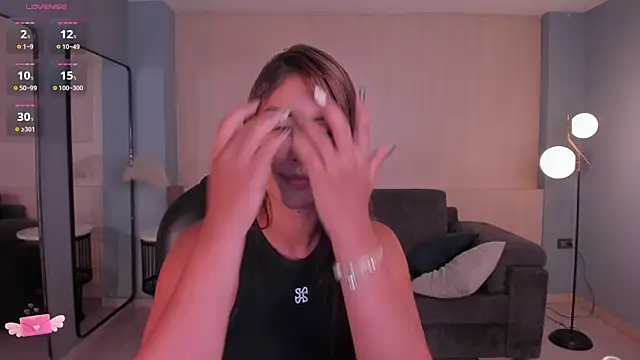 ArianaDumont webcam