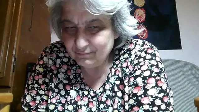 ExquisiteMature webcam