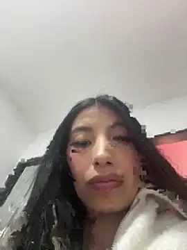 Tiffany_Low webcam