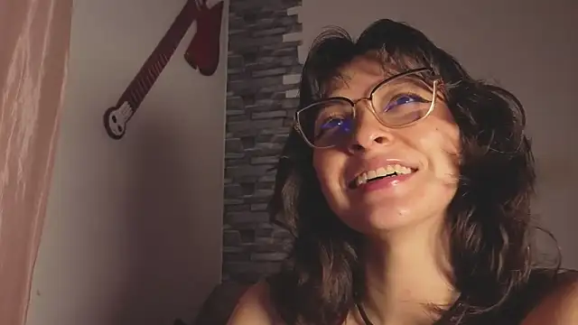 JustClaree webcam