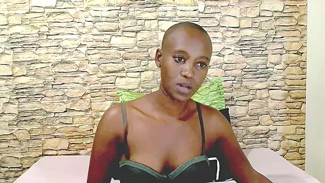 EbonyOlive69 webcam