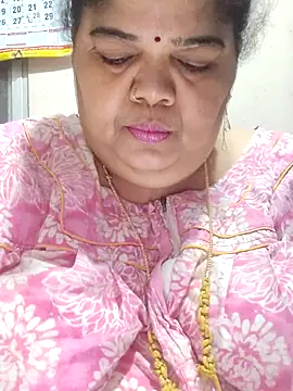 tamilthanushri webcam
