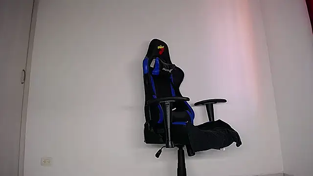 MAXJONES_2 webcam