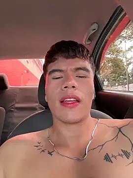 logan_smith1 (M young) - Show cum with the door open