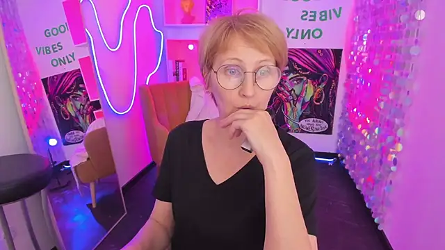Paris_Cherry live sex cam