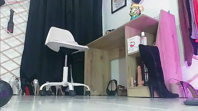 myla_sarah webcam