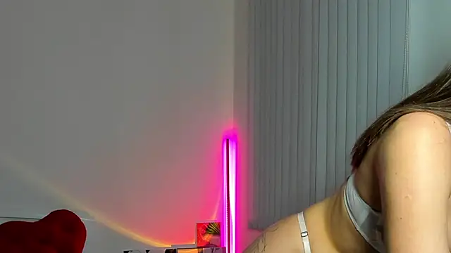 Andrea_Blossom webcam