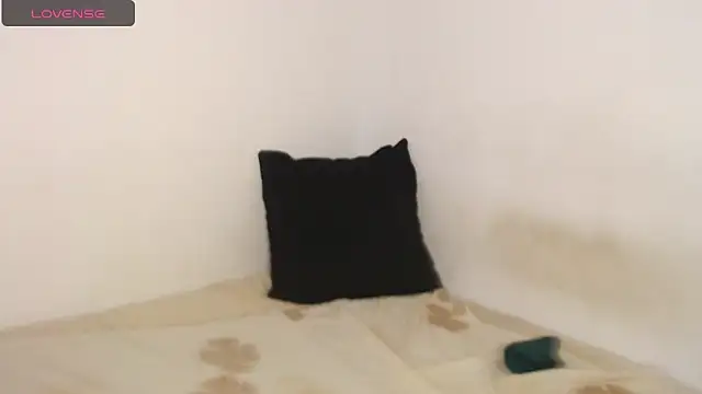 Monkey_uchiha777 webcam