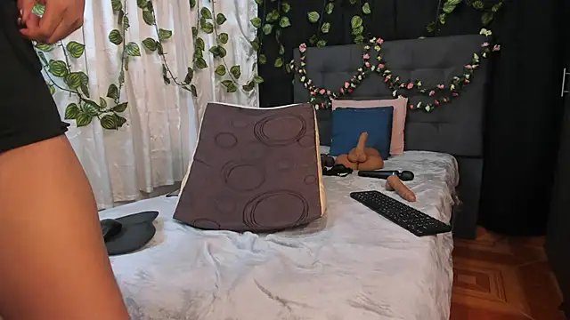 Delilah_85 webcam