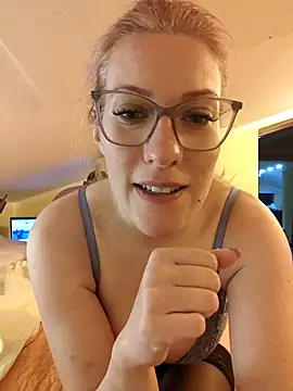 PolomaAndBobo webcam