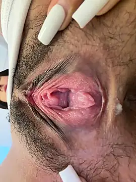 ZaraLuuv live sex cam