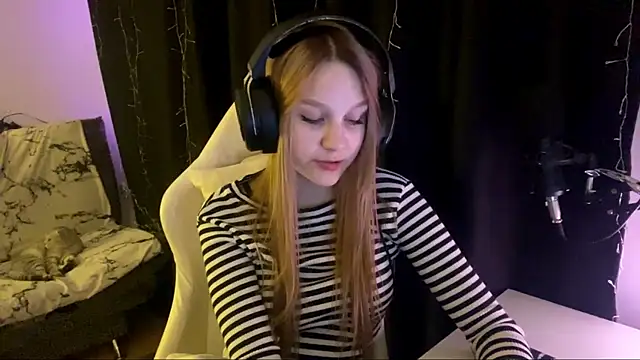 axin_burnell - Axin_burnell's free webcam - UK Sex Cams