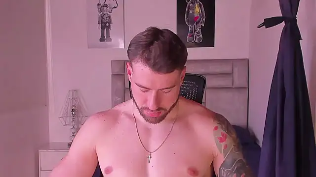 paul_rogerr webcam