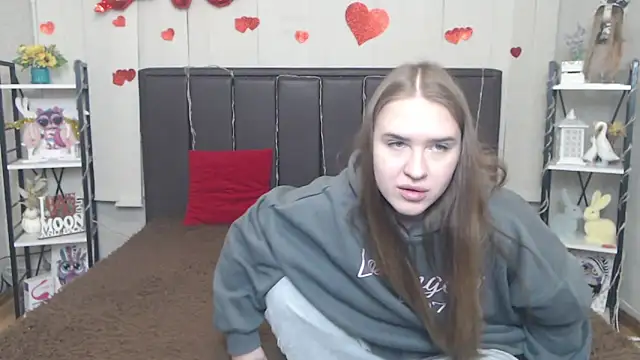 LauraHlot webcam
