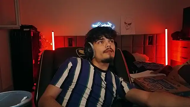 JordanShow webcam