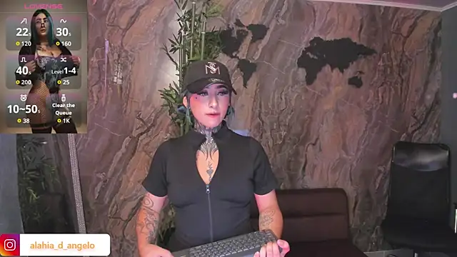 Alahia_Dangelo webcam
