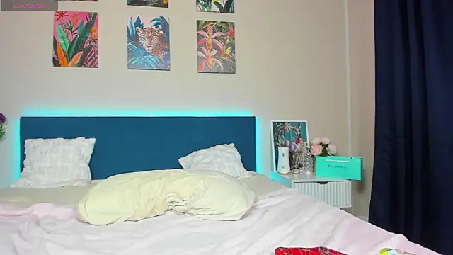 BritneyLix webcam