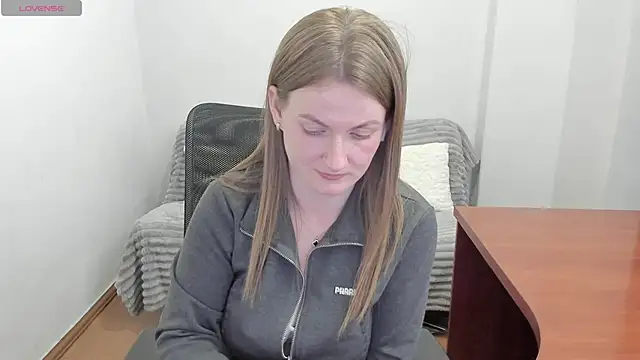 Alisha_Skyes webcam