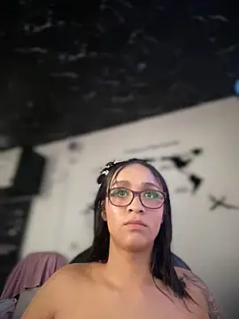 Isabella-Teen webcam