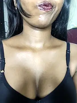 Webcam Model (Simran_0011)  is live.Free join now!