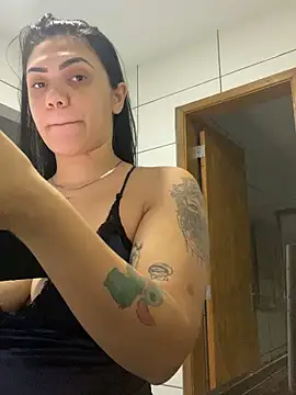 Nini_ webcam