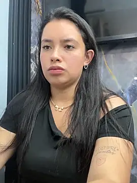 Miss_Bella_Flame webcam