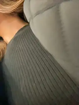 KrisMagnoly webcam