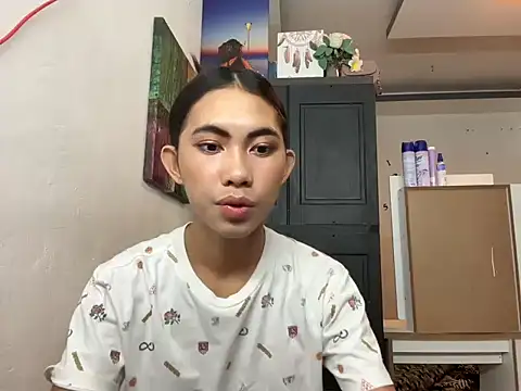 Massivecockfiona webcam