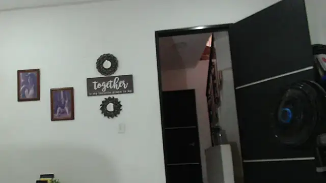 BombasticASSXXX webcam