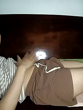 Ladygirl20 webcam