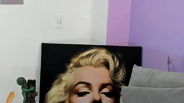 Charlotte11-11 webcam