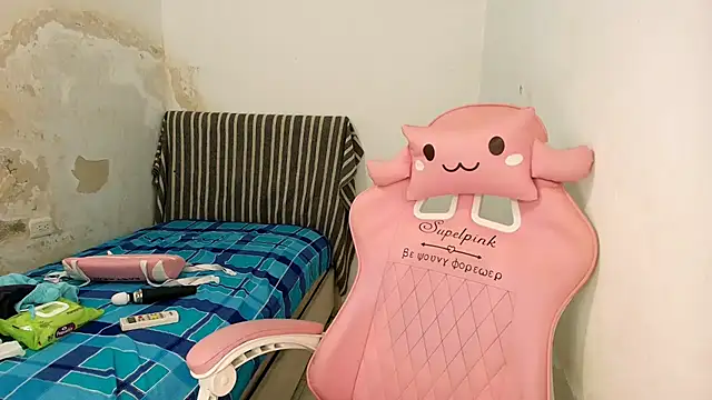 miss_noah18 - Miss_noah18's free webcam - UK Sex Cams
