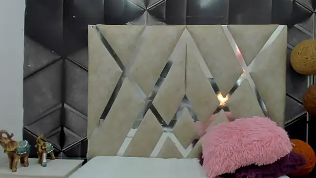 Agatta_Adams webcam