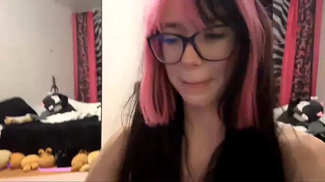 WifeAileen webcam