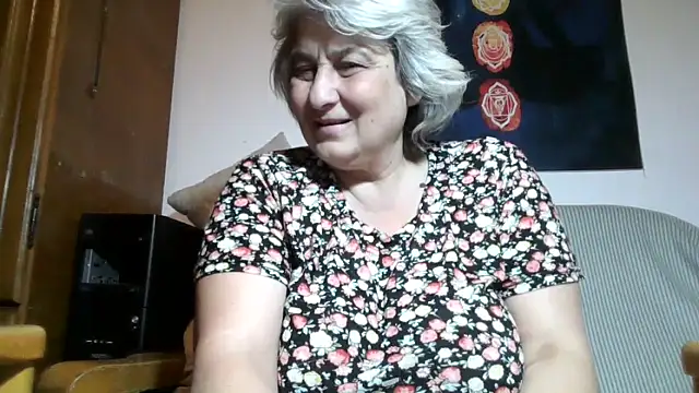 ExquisiteMature webcam