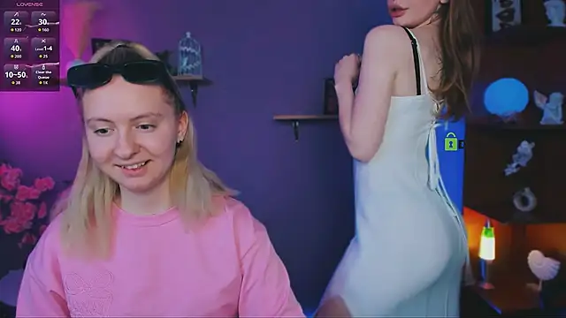 mila_glow1 webcam
